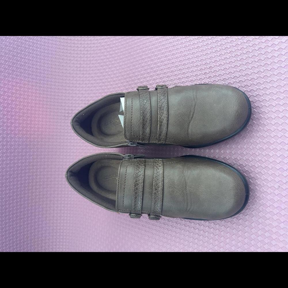 Easy Street Women’s Taupe Stroll Comfort Shoes, Size 8.5M - New Without Tags